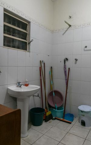 Casa à venda com 160m², 3 quartos e 1 vagaBanheiro 1