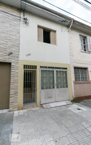 Casa à venda com 160m², 3 quartos e 1 vagaFachada