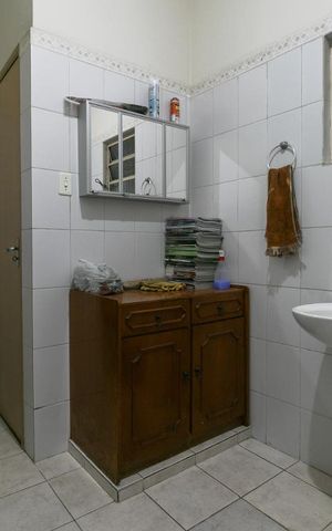 Casa à venda com 160m², 3 quartos e 1 vagaBanheiro 1