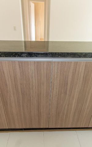 Apartamento para alugar com 66m², 2 quartos e 1 vagaCozinha - Armário Balcão