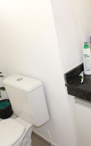 Casa de condomínio à venda com 130m², 3 quartos e 1 vagaLavabo