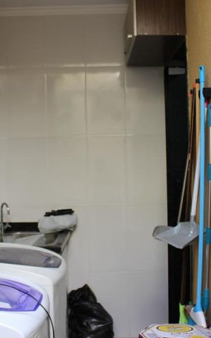 Casa de condomínio à venda com 130m², 3 quartos e 1 vagaÁrea de Serviço