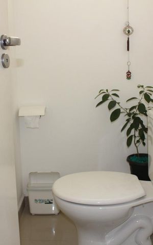 Casa de condomínio à venda com 130m², 3 quartos e 1 vagaLavabo