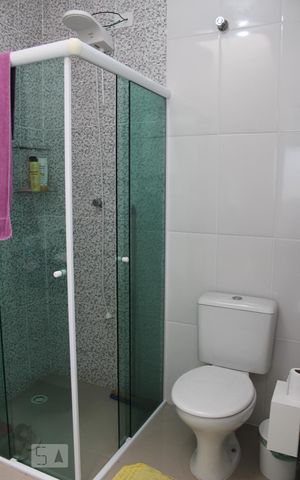 Casa de condomínio à venda com 130m², 3 quartos e 1 vagaBanheiro da Suíte 1
