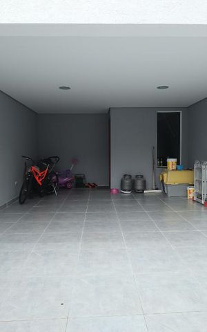 Casa à venda com 159m², 3 quartos e 3 vagasGaragem
