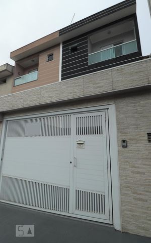 Casa à venda com 159m², 3 quartos e 3 vagasFachada