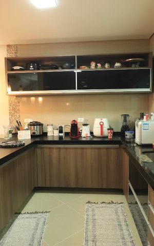 Casa à venda com 159m², 3 quartos e 3 vagasCozinha