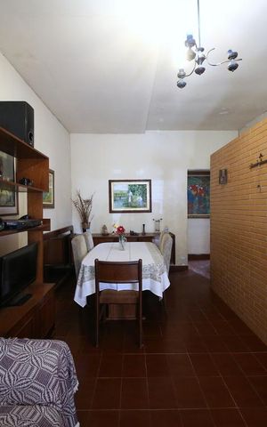 Casa à venda com 358m², 3 quartos e 4 vagasSala 