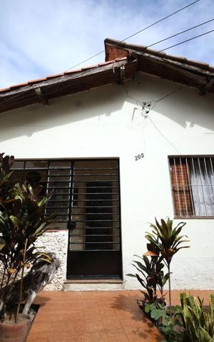 Casa à venda com 358m², 3 quartos e 4 vagasFachada 