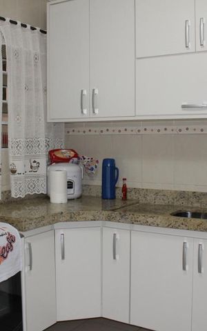 Casa à venda com 100m², 2 quartos e 2 vagasCozinha
