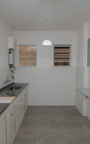 Apartamento à venda com 200m², 3 quartos e 1 vaga Apartamento à venda com 200m², 3 quartos e 1 vagaCozinha - Armários