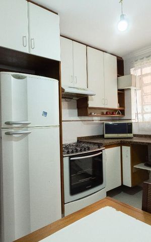 Casa para alugar com 150m², 3 quartos e 1 vaga Casa para alugar com 150m², 3 quartos e 1 vagaCozinha - Armários