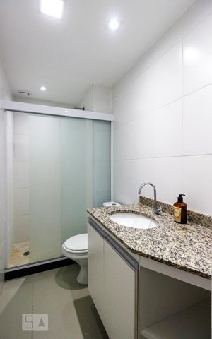Apartamento à venda com 89m², 3 quartos e 1 vaga Apartamento à venda com 89m², 3 quartos e 1 vagaBanheiro