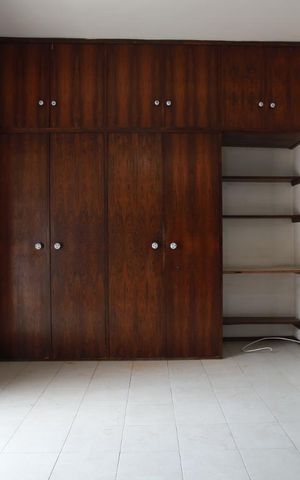 Casa à venda com 400m², 6 quartos e 2 vagasQuarto 1