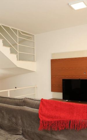 Casa de condomínio à venda com 128m², 3 quartos e 2 vagasSala