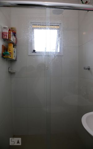 Casa de condomínio à venda com 128m², 3 quartos e 2 vagasBanheiro da Suíte