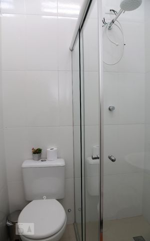 Casa de condomínio à venda com 128m², 3 quartos e 2 vagasBanheiro