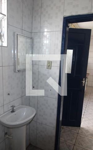 Casa para alugar com 35m², 1 quarto e sem vagaBanheiro
