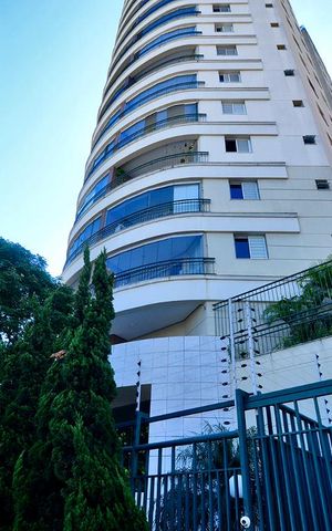 Apartamento para alugar com 98m², 2 quartos e 2 vagasFachada