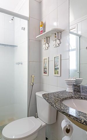 Apartamento para alugar com 80m², 2 quartos e 2 vagas Apartamento para alugar com 80m², 2 quartos e 2 vagasBanheiro da Suíte