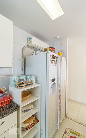Apartamento para alugar com 80m², 2 quartos e 2 vagas Apartamento para alugar com 80m², 2 quartos e 2 vagasCozinha