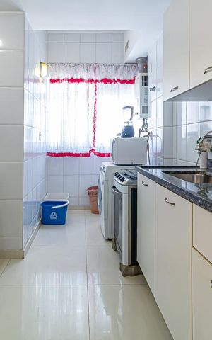 Apartamento para alugar com 80m², 2 quartos e 2 vagas Apartamento para alugar com 80m², 2 quartos e 2 vagasCozinha e Área de Serviço
