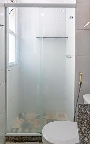 Apartamento para alugar com 80m², 2 quartos e 2 vagas Apartamento para alugar com 80m², 2 quartos e 2 vagasBanheiro da Suíte