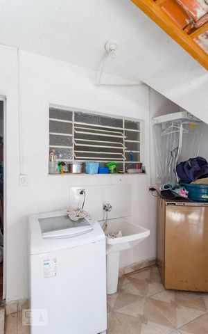 Casa à venda com 111m², 2 quartos e 1 vaga Casa à venda com 111m², 2 quartos e 1 vagaLavanderia