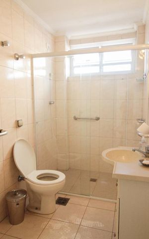 Apartamento para alugar com 67m², 2 quartos e sem vagaBanheiro