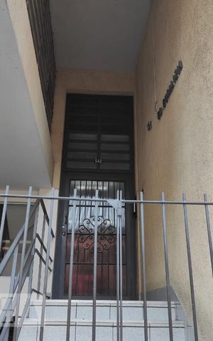 Apartamento para alugar com 67m², 2 quartos e sem vagaFachada
