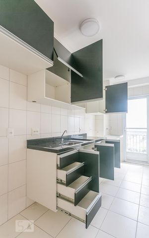 Apartamento à venda com 50m², 2 quartos e 1 vaga Apartamento à venda com 50m², 2 quartos e 1 vagaCozinha Armario