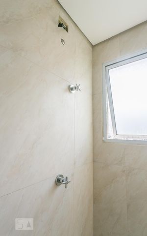 Apartamento à venda com 50m², 2 quartos e 1 vaga Apartamento à venda com 50m², 2 quartos e 1 vagaBanheiro