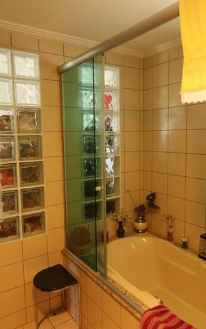 Apartamento à venda com 105m², 3 quartos e 2 vagasBanheiro 1