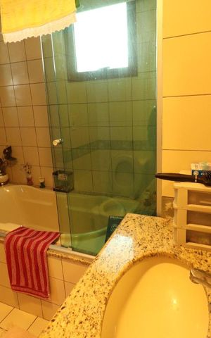 Apartamento à venda com 105m², 3 quartos e 2 vagasBanheiro 1