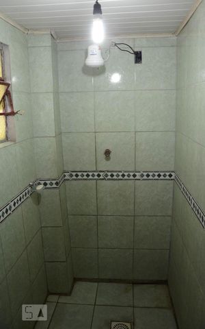 Casa para alugar com 200m², 3 quartos e 2 vagasBanheiro