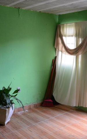 Casa para alugar com 200m², 3 quartos e 2 vagasSala