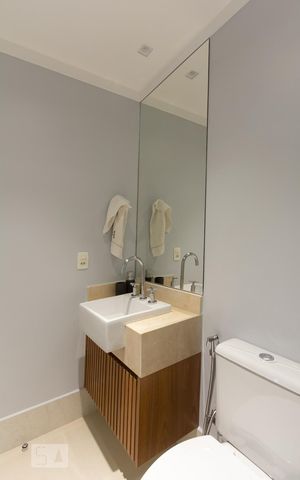 Apartamento para alugar com 60m², 2 quartos e 1 vaga Apartamento para alugar com 60m², 2 quartos e 1 vagaBanheiro da Suíte