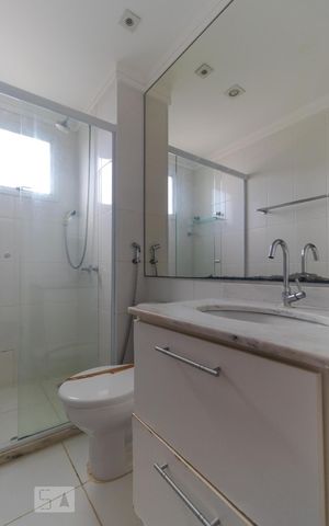 Apartamento para alugar com 76m², 3 quartos e 2 vagas Apartamento para alugar com 76m², 3 quartos e 2 vagasBanheiro da Suíte