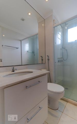 Apartamento para alugar com 76m², 3 quartos e 2 vagas Apartamento para alugar com 76m², 3 quartos e 2 vagasBanheiro