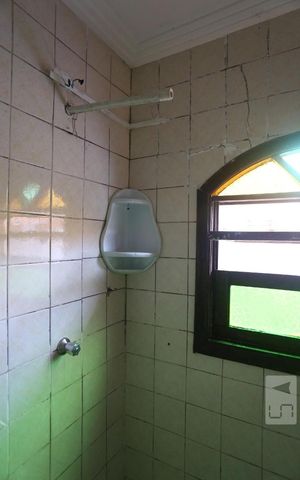 Casa à venda com 81m², 3 quartos e 1 vagaBanheiro - Chuveiro