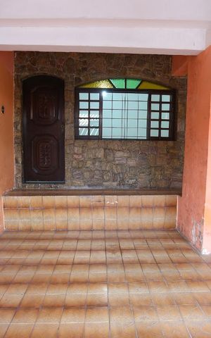Casa à venda com 81m², 3 quartos e 1 vagaGaragem