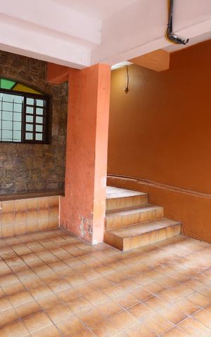 Casa à venda com 81m², 3 quartos e 1 vagaGaragem