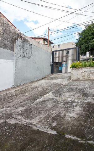 Casa à venda com 150m², 3 quartos e 7 vagasGaragem e quintal