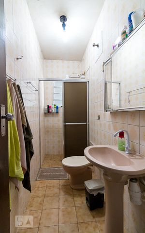 Casa à venda com 150m², 3 quartos e 7 vagasBanheiro 1