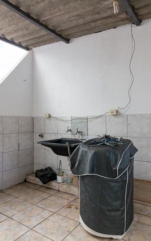 Casa à venda com 150m², 3 quartos e 7 vagasÁrea de Serviço