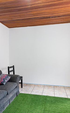 Casa à venda com 150m², 3 quartos e 7 vagasSala 2 ou quarto 2