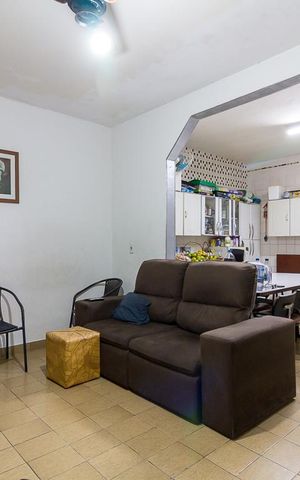 Casa à venda com 150m², 3 quartos e 7 vagasSala