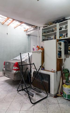 Casa à venda com 150m², 3 quartos e 7 vagasÁrea de serviço