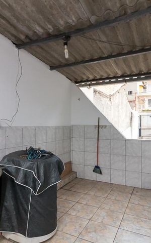 Casa à venda com 150m², 3 quartos e 7 vagasÁrea de serviço