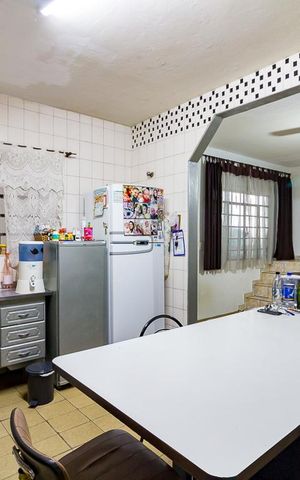 Casa à venda com 150m², 3 quartos e 7 vagasCozinha 1
